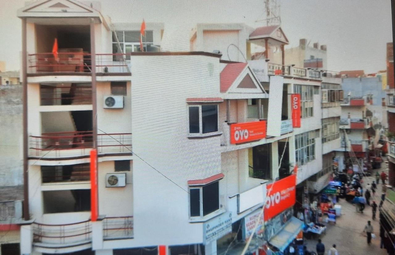 Hotel Holiday Inn Paradise Chandīgarh 外观 照片
