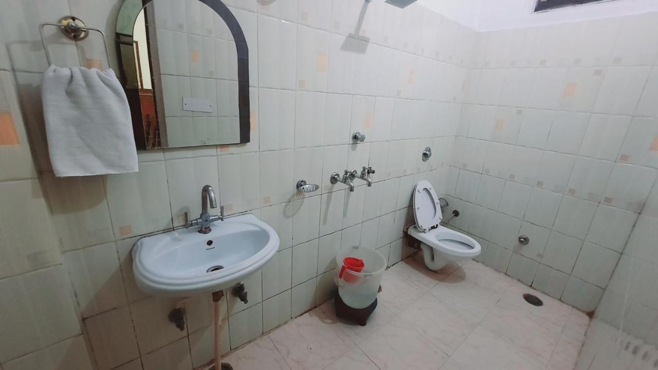 Hotel Holiday Inn Paradise Chandīgarh 外观 照片