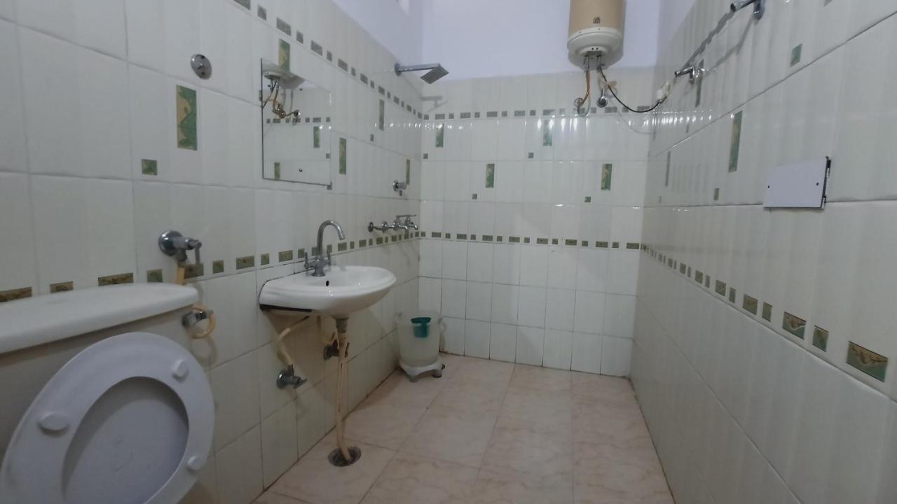 Hotel Holiday Inn Paradise Chandīgarh 外观 照片