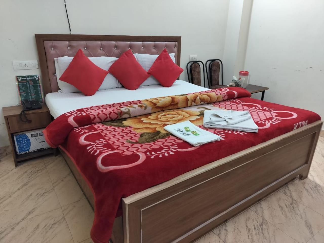 Hotel Holiday Inn Paradise Chandīgarh 外观 照片