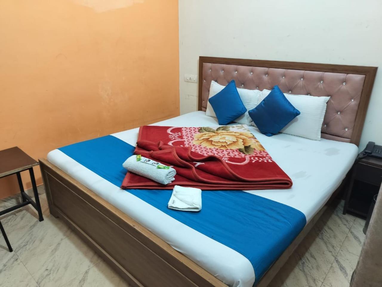 Hotel Holiday Inn Paradise Chandīgarh 外观 照片