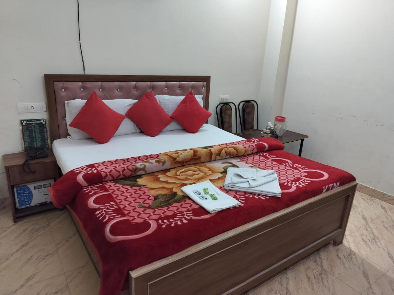 Hotel Holiday Inn Paradise Chandīgarh 外观 照片